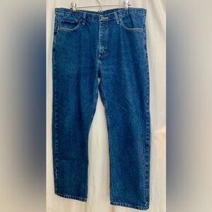 Wrangler Classic Blue Denim Jeans Size 38 x 29